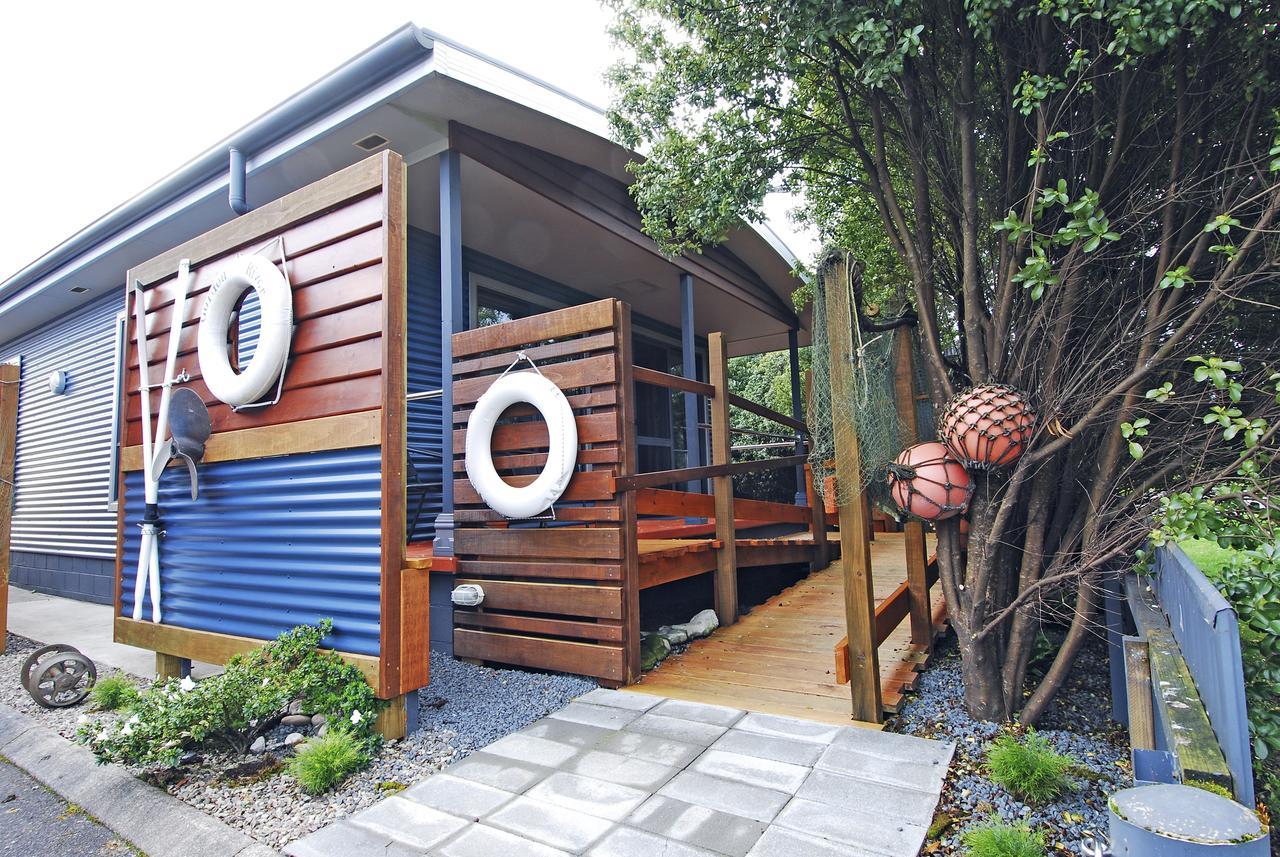 Strahan Bungalows Extérieur photo